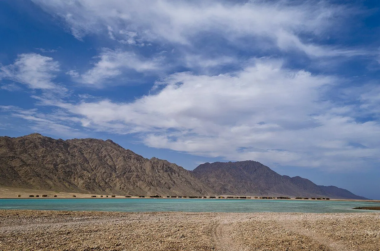A quiet Sinai lagoon