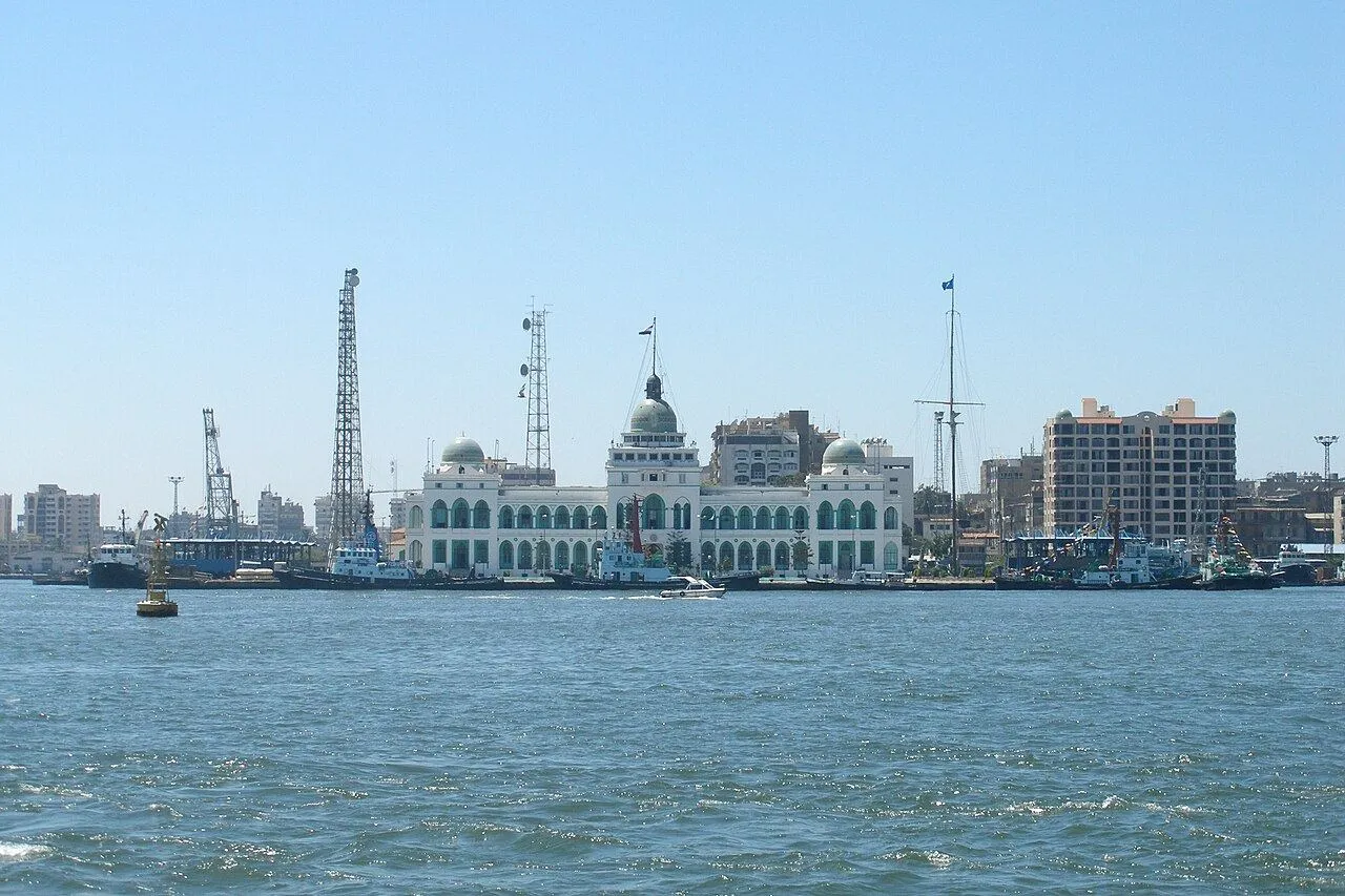 Port Said: Suez Canal & Bazaar Day Trip