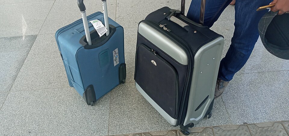Airport Luggage & Storage