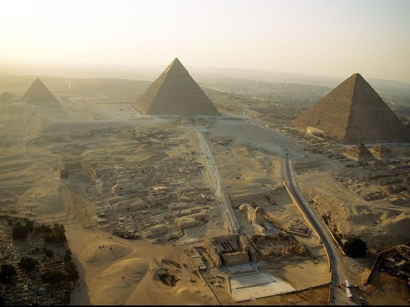 Las piramides de Egipto en Guizeh1