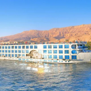 Egypt, romantic honeymoon, Pyramids, Sphinx, Nile cruise, Luxor, Aswan, riverbanks, shore excursions, ancient sights, fine dining, accommodation, cultural experiences, history, luxury, culinary delights, travel.