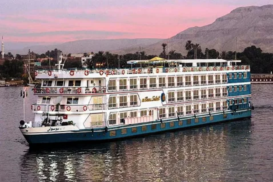 Escape to Paradise Honeymoon Nile cruise, Pyramids of Giza, Sphinx, Luxor, Aswan, Nile river, Shore Excursions, Temple of Karnak, Temple of Philae, fine dining, luxurious accommodations, spa services, guided tours, swimming pool, romantic activities, Diamond Accommodation.