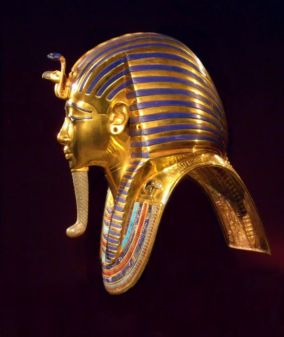 Golden Mask of Tutankhamun, Tutankhamun, Ancient Egypt, Howard Carter, Valley of the Kings, Egyptian Pharaoh, Artifacts, Ancient Egyptian Art,