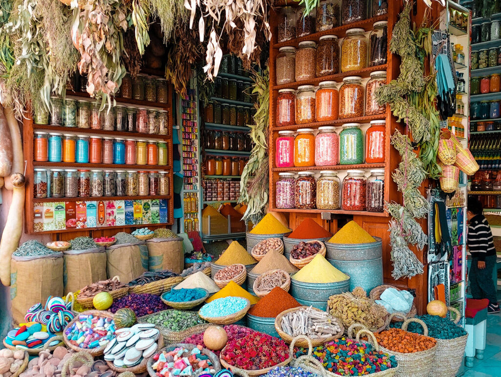 Street Markets in Egypt Khan El Khalili, Aswan's Nubian Market, Luxor Souk, Alexandria Fish Market, Sharm El Sheikh Old Market, Dahab's Lighthouse Bay Market, Siwa Oasis Market.