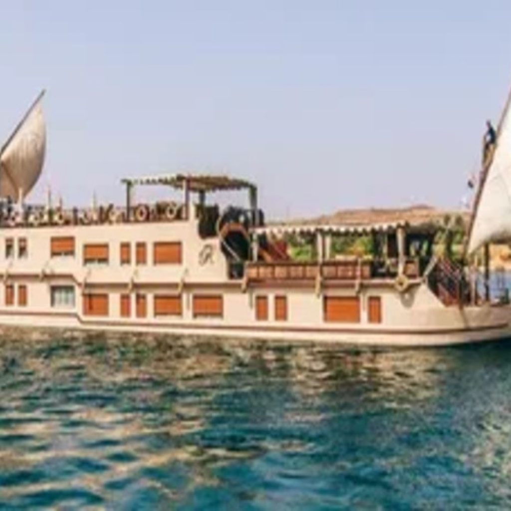 Egypt river cruise,
Nile River,
Ancient wonders,
Pharaohs,
Luxor,
Aswan,
Cultural immersion