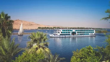 Nile cruise, Nile cruise experience, Budget-friendly Nile cruise, Luxury Nile cruise, Egypt's ancient wonders, Historical sites along the Nile, Cabin options on Nile cruises, Shore excursions in Egypt