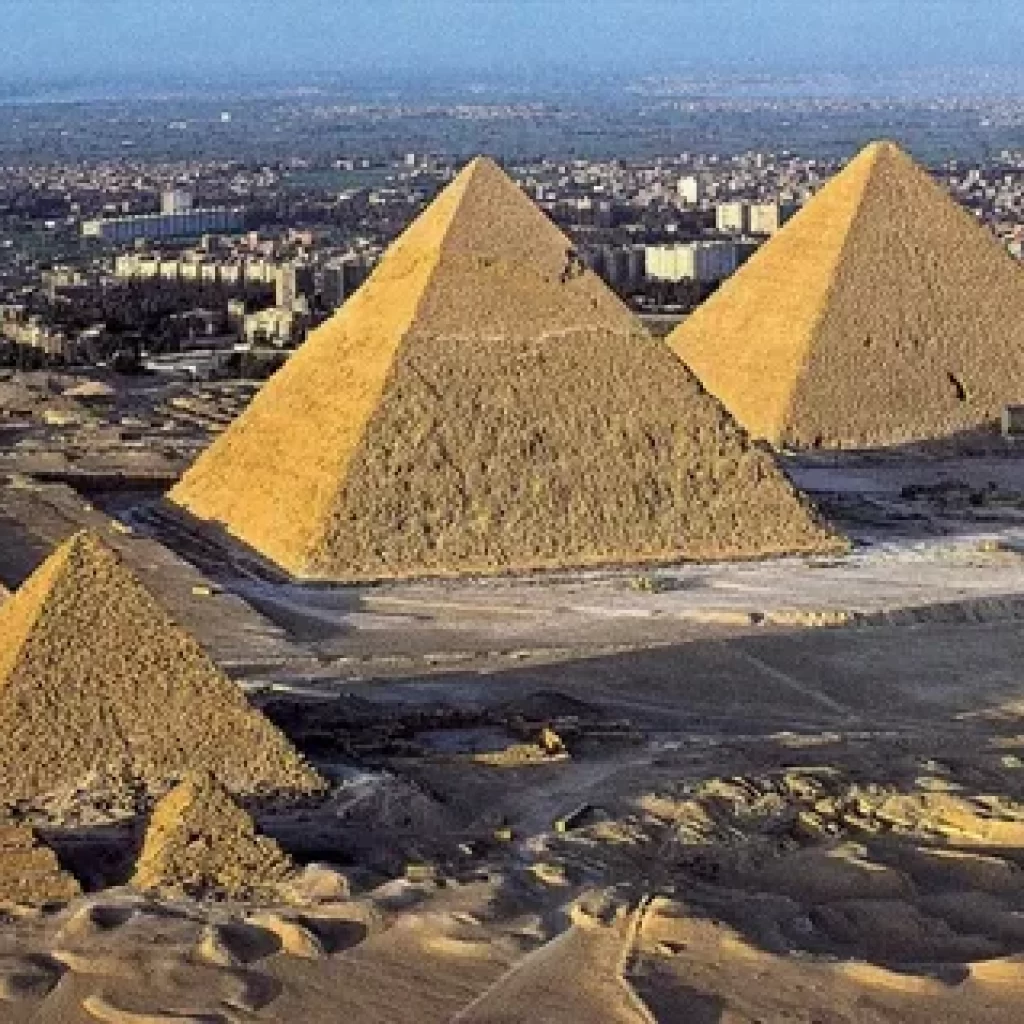 Cairo, Egypt, Pharaonic heritage,
Nile delta,
Mamluk architecture,
Coptic Cairo,
Citadel of Saladin