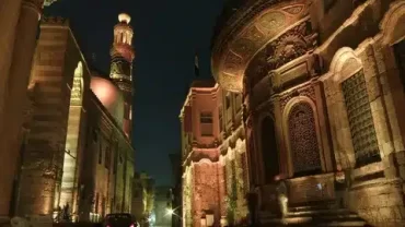 Khan Khalili Cairo, Enchanting Bazaar, Cultural Heritage, Vibrant Market, Historic Origins, Authentic Egyptian Handicrafts, Culinary Delights, Architectural Marvels, Labyrinthine Alleys, Rich History