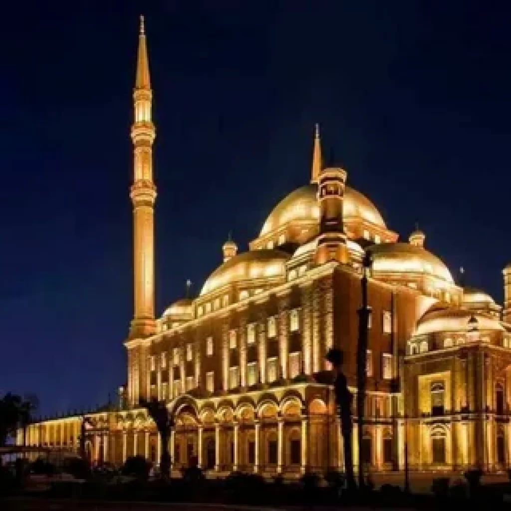 Things to do in Cairo at night, Cairo nightlife, Evening activities in Cairo, Nighttime attractions in Cairo, Cairo after dark, Nightlife hotspots in Cairo, Cairo nocturnal experiences, Cairo evening entertainment, Night tours in Cairo, Cairo nightlife guide, Cairo nighttime adventures