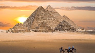 Egypt pyramids,Giza, Sphinx, Hieroglyphics, Pharaohs, Archaeology, Tombs, Sahara Desert, Khufu