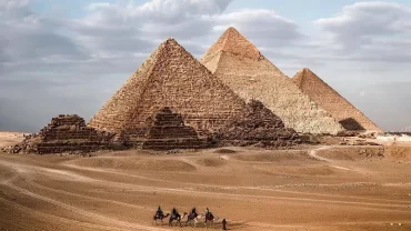 𝐄𝐠𝐲𝐩𝐭 𝐛𝐞𝐬𝐭 𝐭𝐢𝐦𝐞 𝐭𝐨 𝐆𝐨, Pharaonic Escapade, Nile Nirvana, Pyramid Peregrination, Saharan Sojourn, Regal Ramble