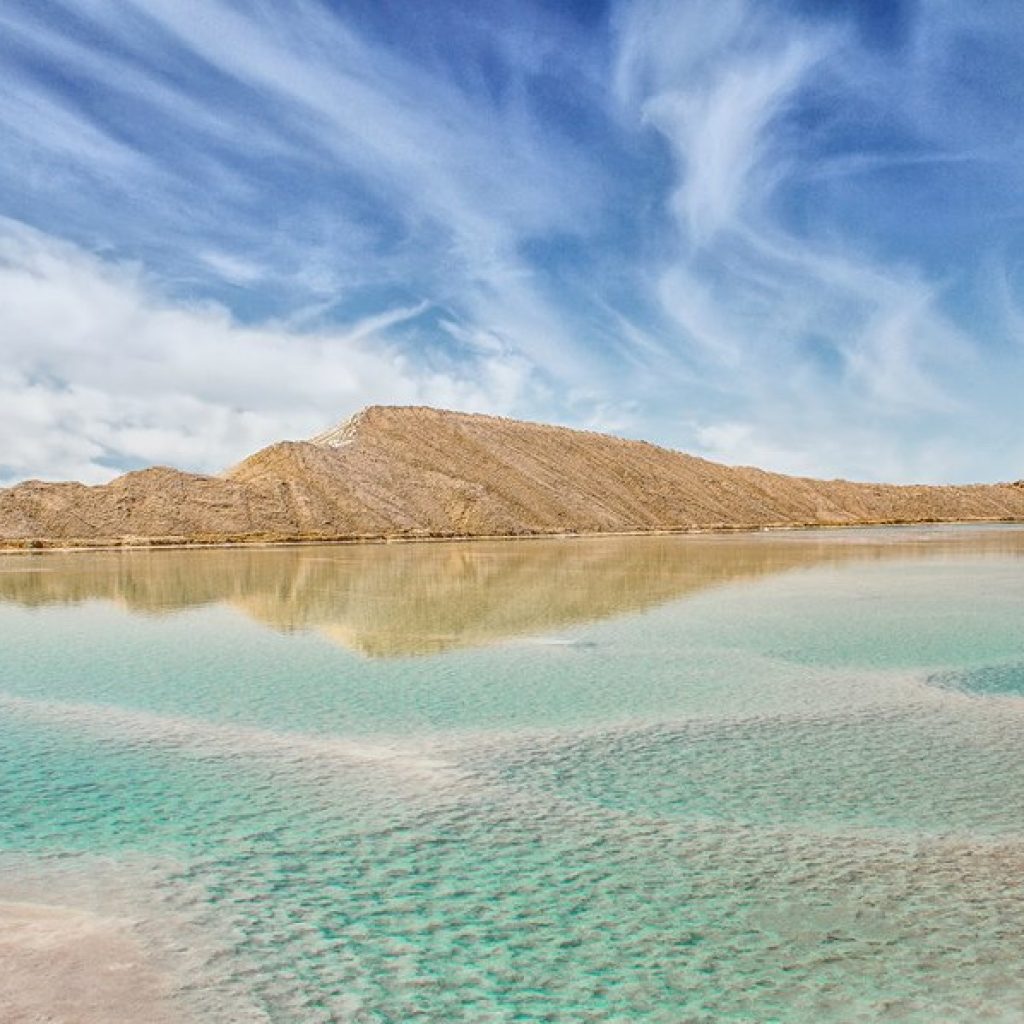 Oasis,
Desert refuge,
Water source,
Green sanctuary,
Fertile desert land,
Oasis ecosystem,
Desert flora,
Natural springs,
Bedouin culture,
Desert agriculture,
Oases in Egypt
