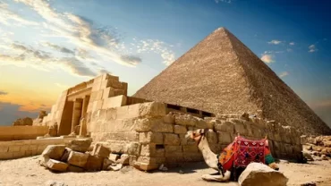 A Travel Agency in Egypt, Seamless Travel Planning, Expert Guides, Hassle-Free Trips, Unforgettable Adventures, Exclusive Access, Comfort and Convenience, Personalized Service, Memorable Journeys, Professional Guidance, Breathtaking Landscapes