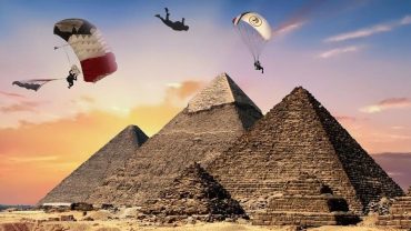 Skydiving in Egypt, Skydiving over Giza, Red Sea skydiving, Tandem skydiving in Egypt, Skydiving Sinai Peninsula, Egypt aerial adventures, Extreme Sports Egypt, Skydiving pyramids, Parachuting Egypt, Egyptian skydiving tours, Skydiving near Cairo